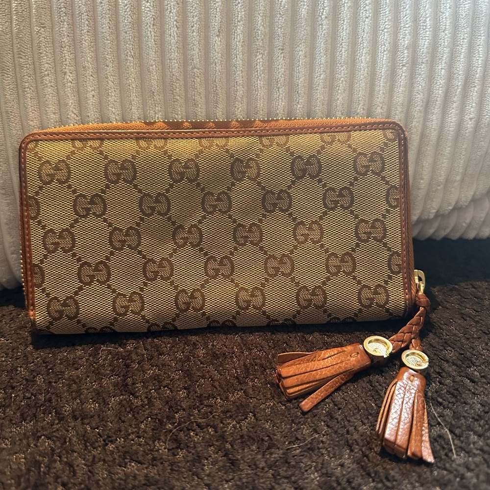 Gucci Tan Leather Wallet
